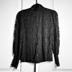 Stretchy soft Black lace top Sz S